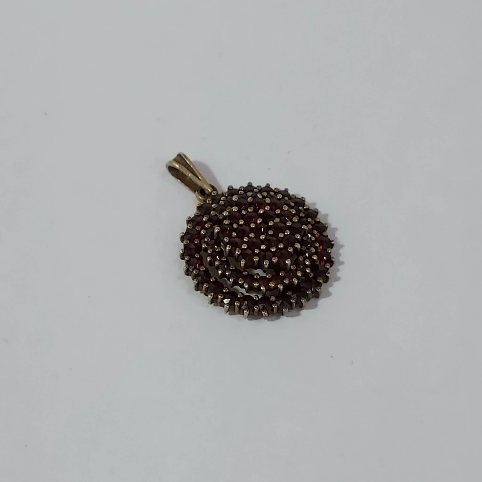 10K Gold & Garnet Pendant