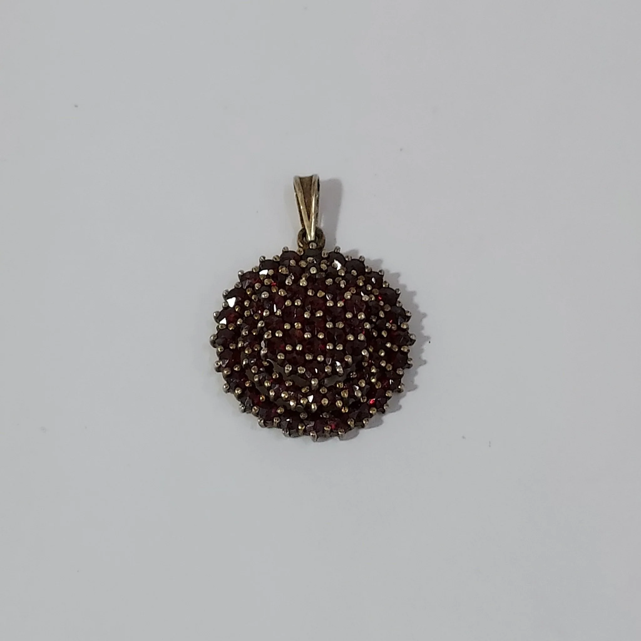 10K Gold & Garnet Pendant - Image 2