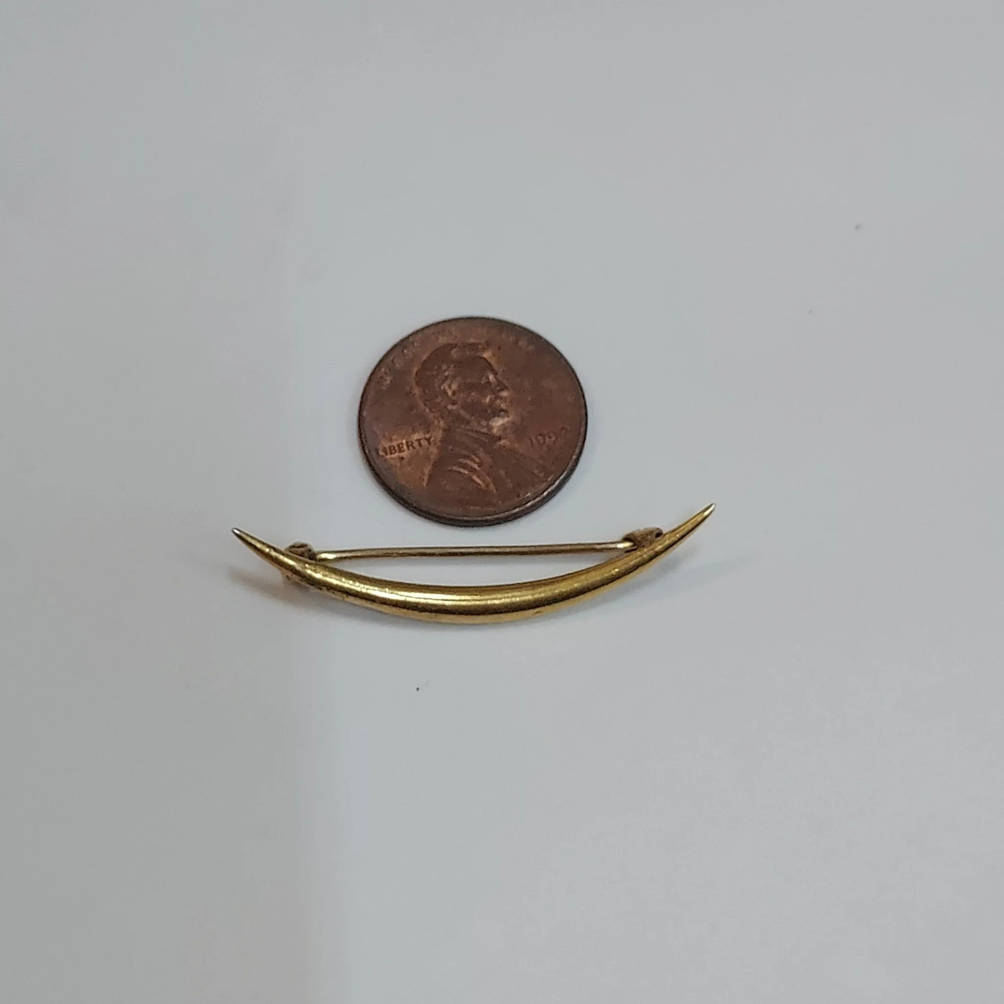 14K Gold Crescent Brooch - Image 9