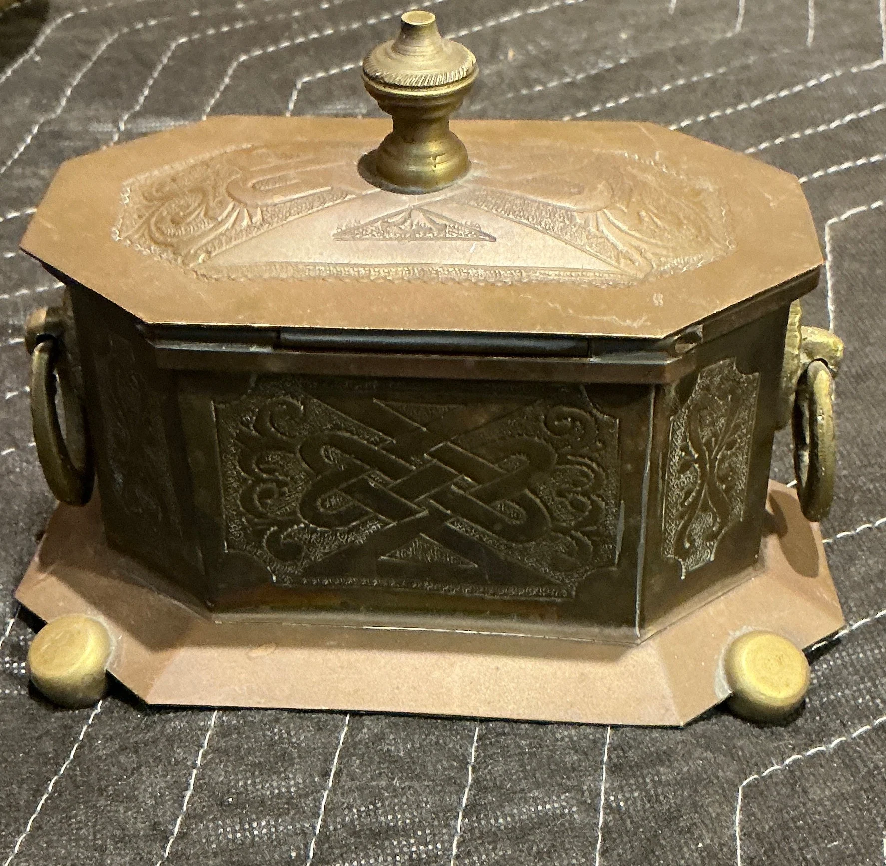 Antique French bronze box - Image 3