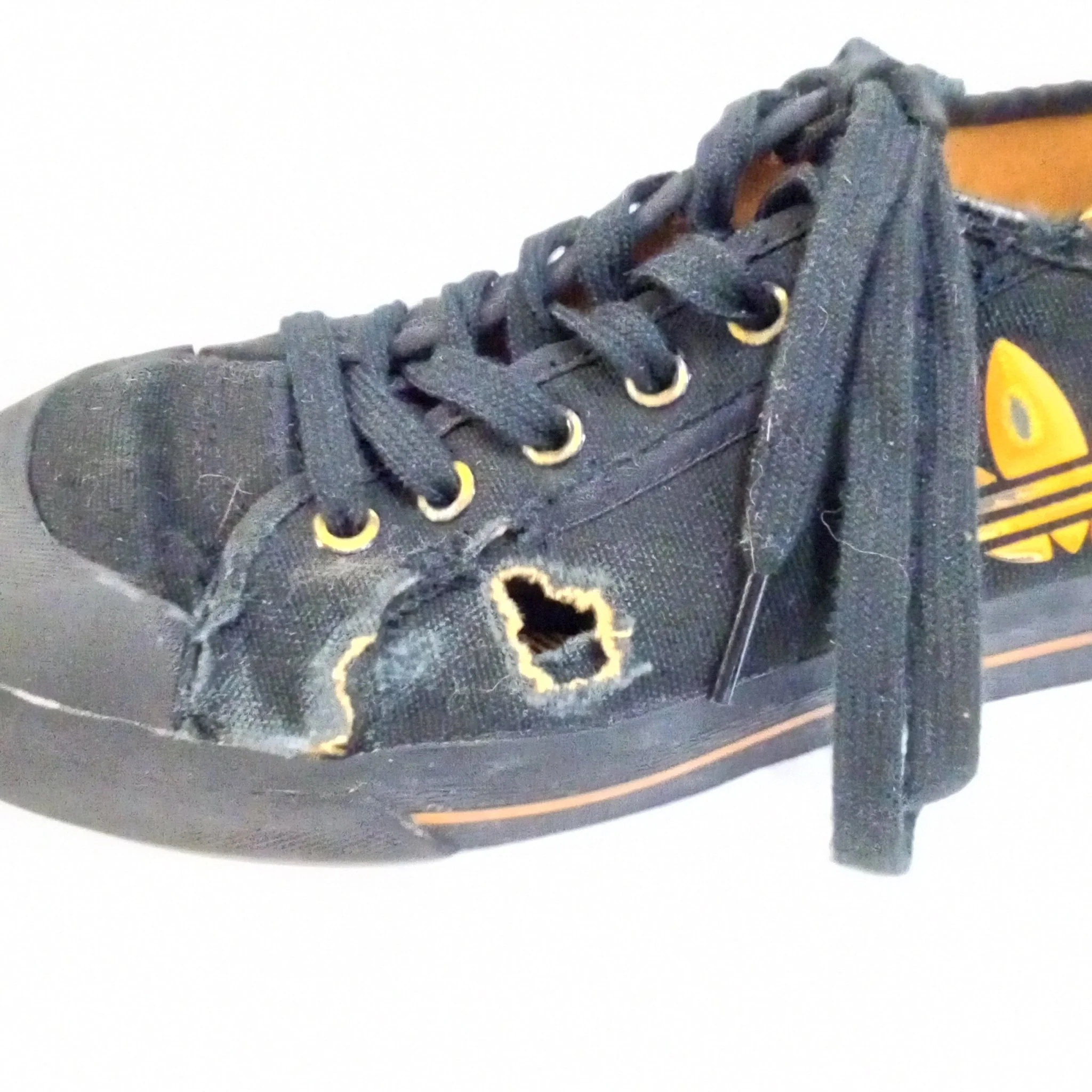 Raf Simons x Adidas Spirt Low Sneakers - Image 11