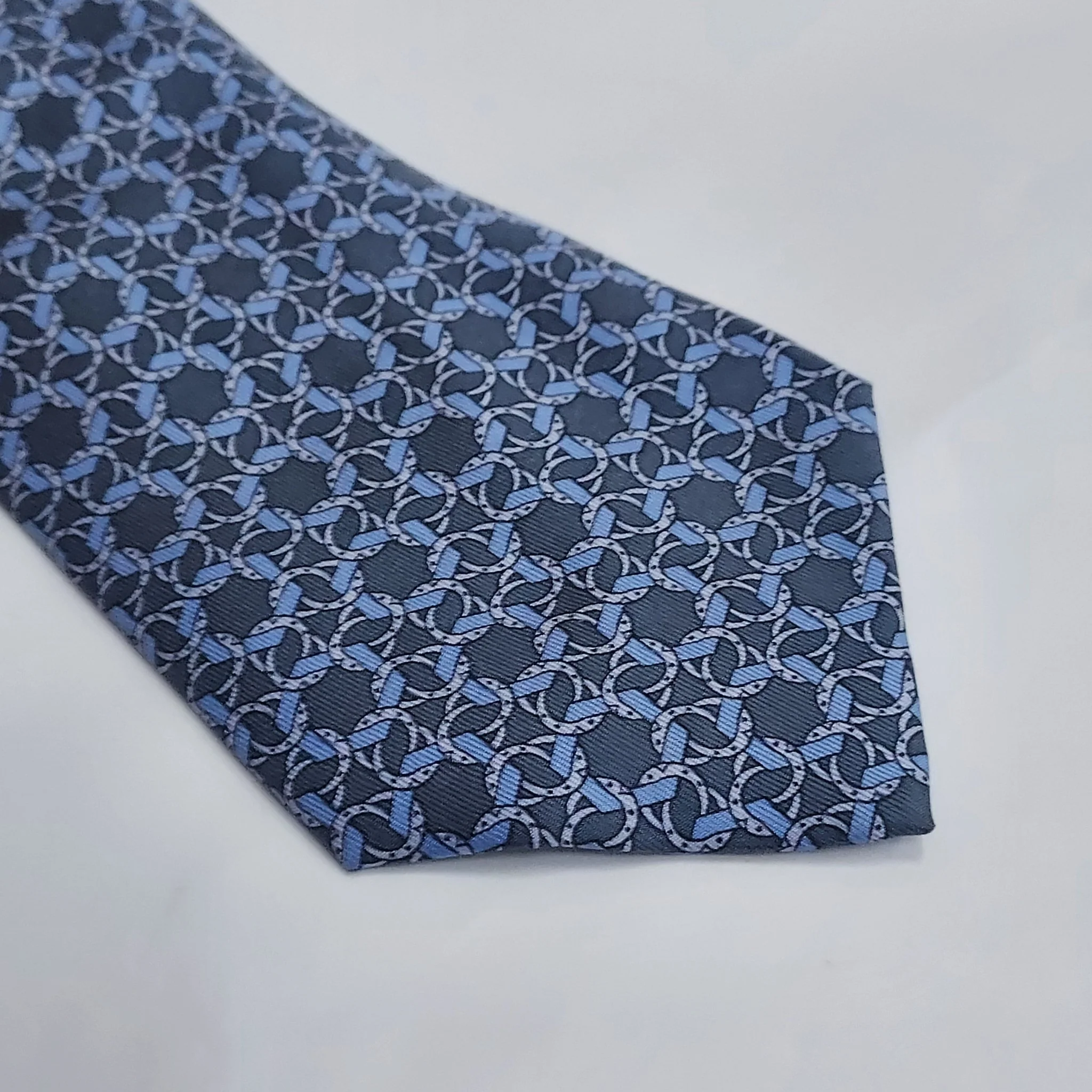 Hermès Silk Tie - Image 3
