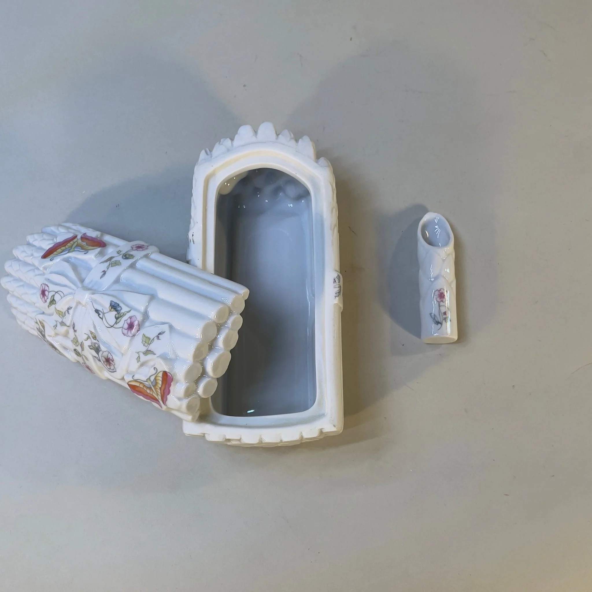 Vintage Elizabeth Arden Asparagus Trinket Dish - Image 5